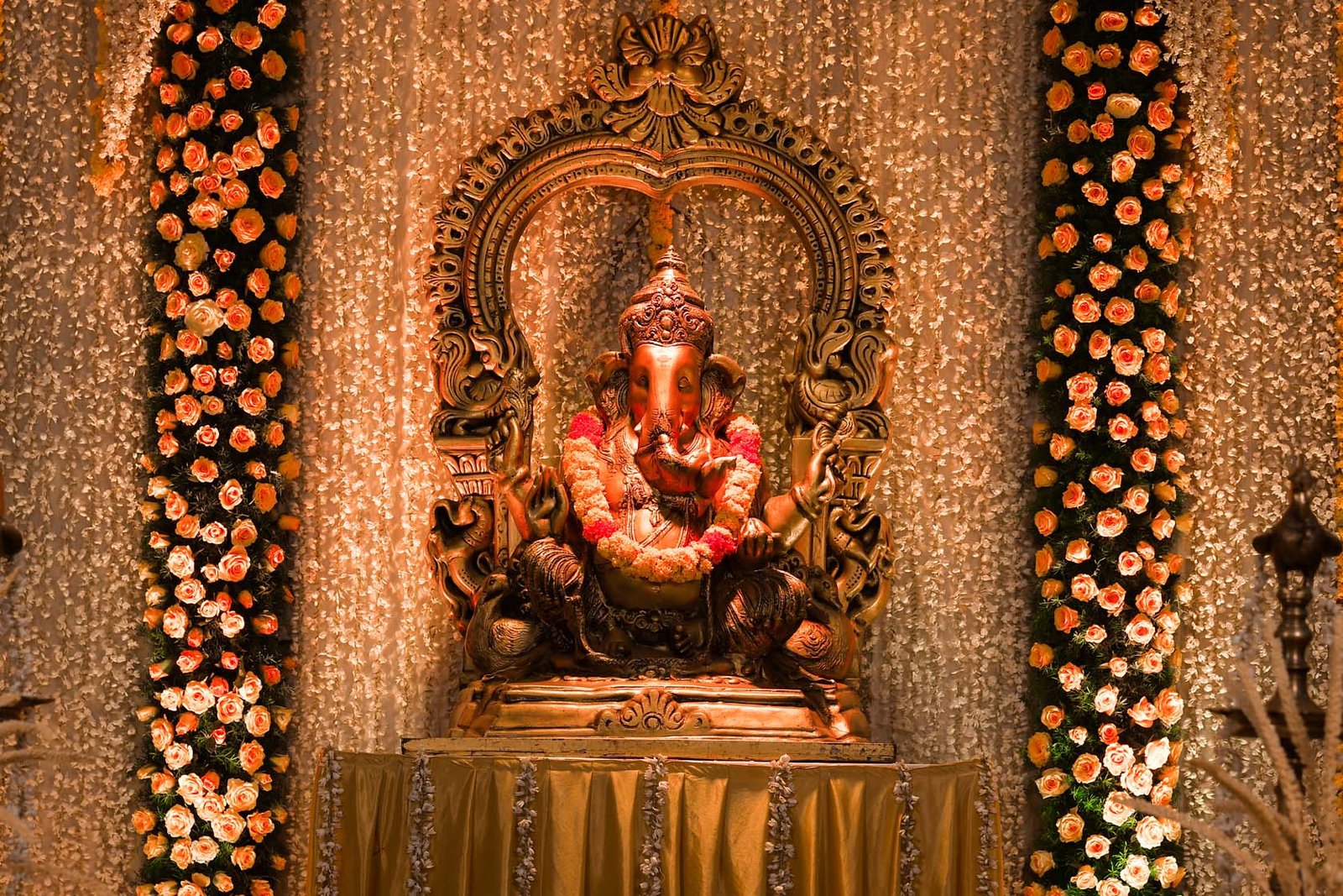 15+ Innovative Ganpati decoration ideas at home: Items, Background